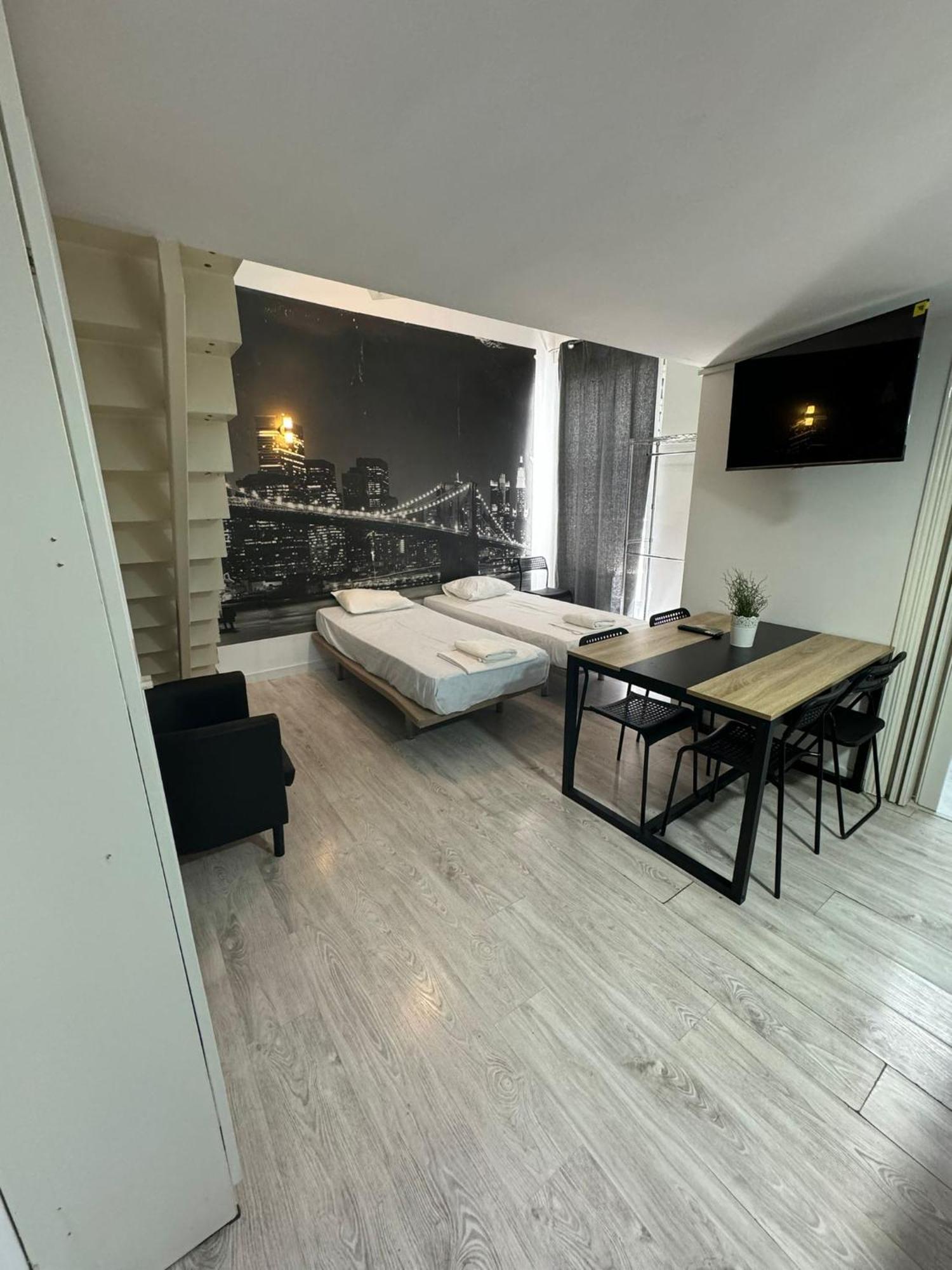 Apartamentos Sol Mayor Мадрид Экстерьер фото
