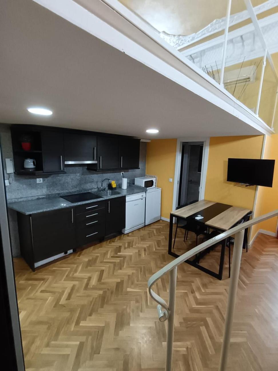 Apartamentos Sol Mayor Мадрид Экстерьер фото