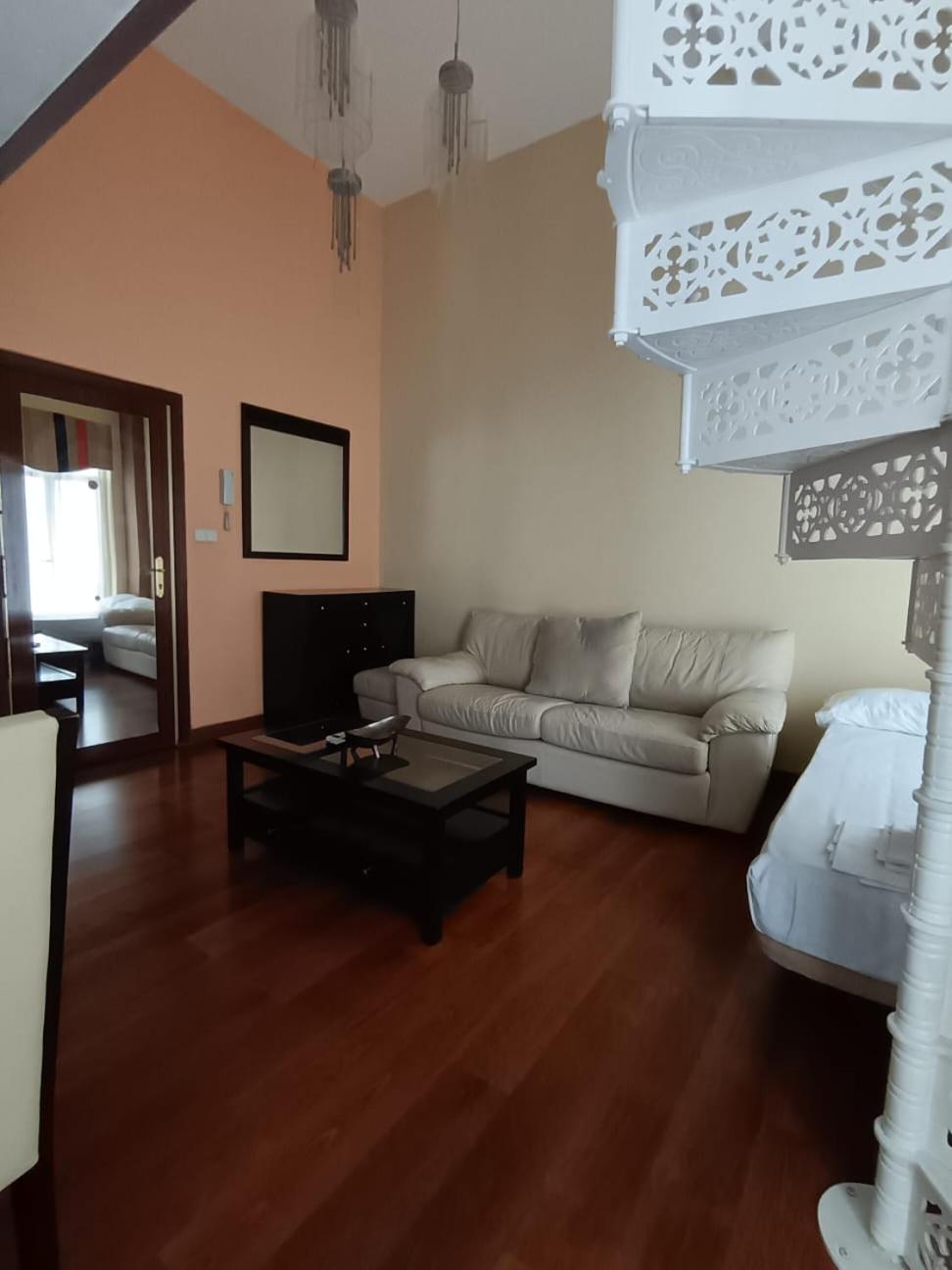 Apartamentos Sol Mayor Мадрид Экстерьер фото