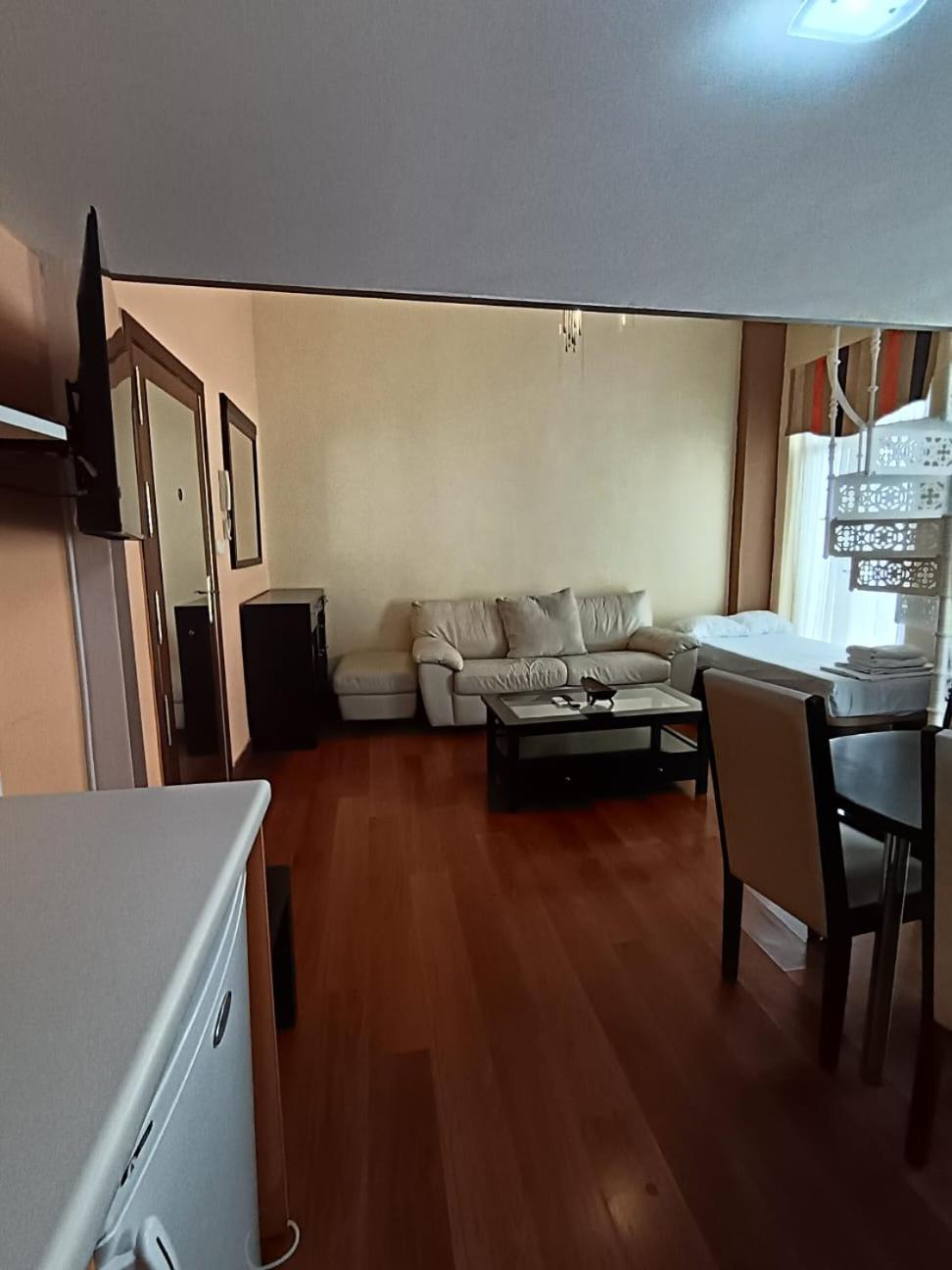 Apartamentos Sol Mayor Мадрид Экстерьер фото
